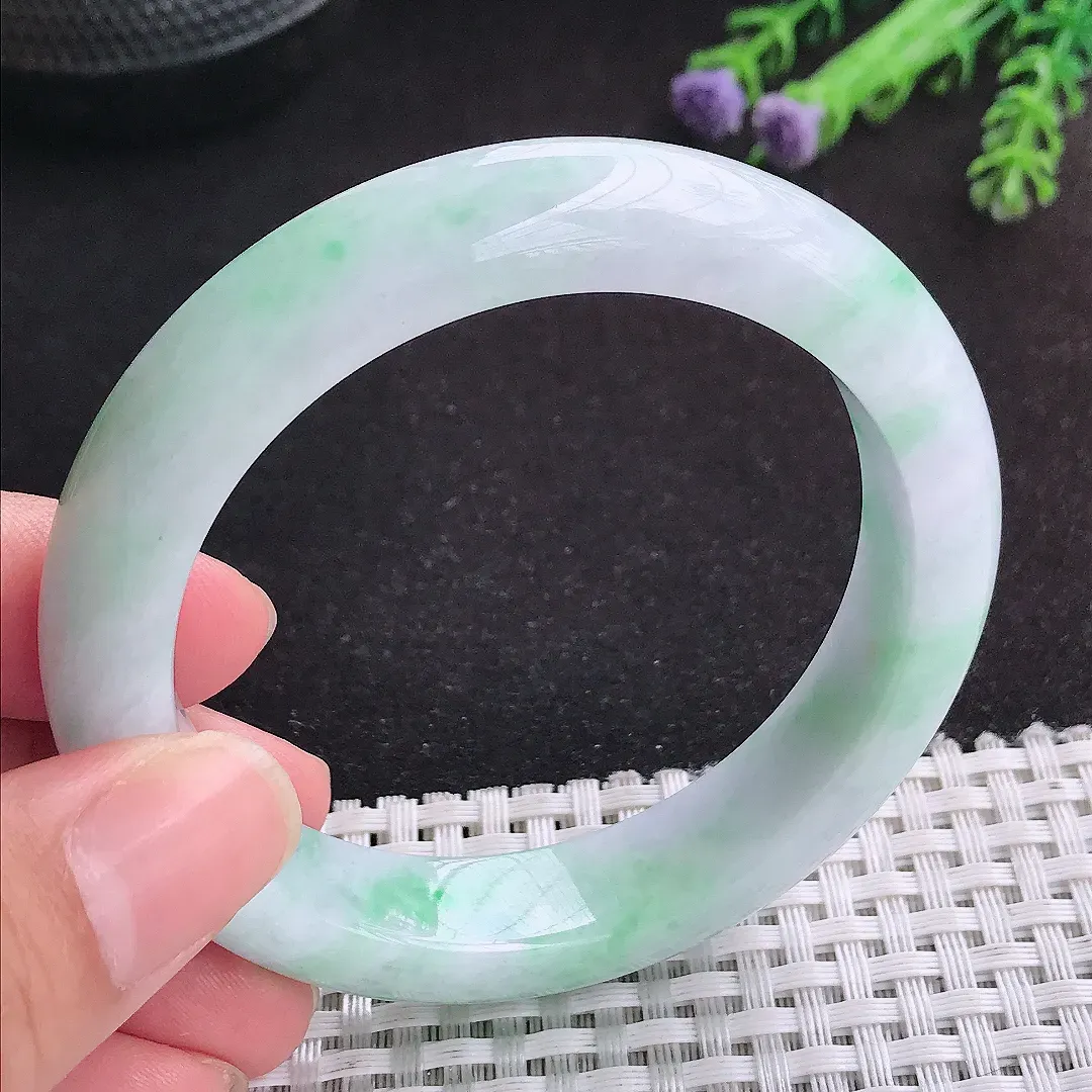 自然光55.5/12.6/8.8老坑精美温润飘绿手镯天然翡翠玉镯女款百搭