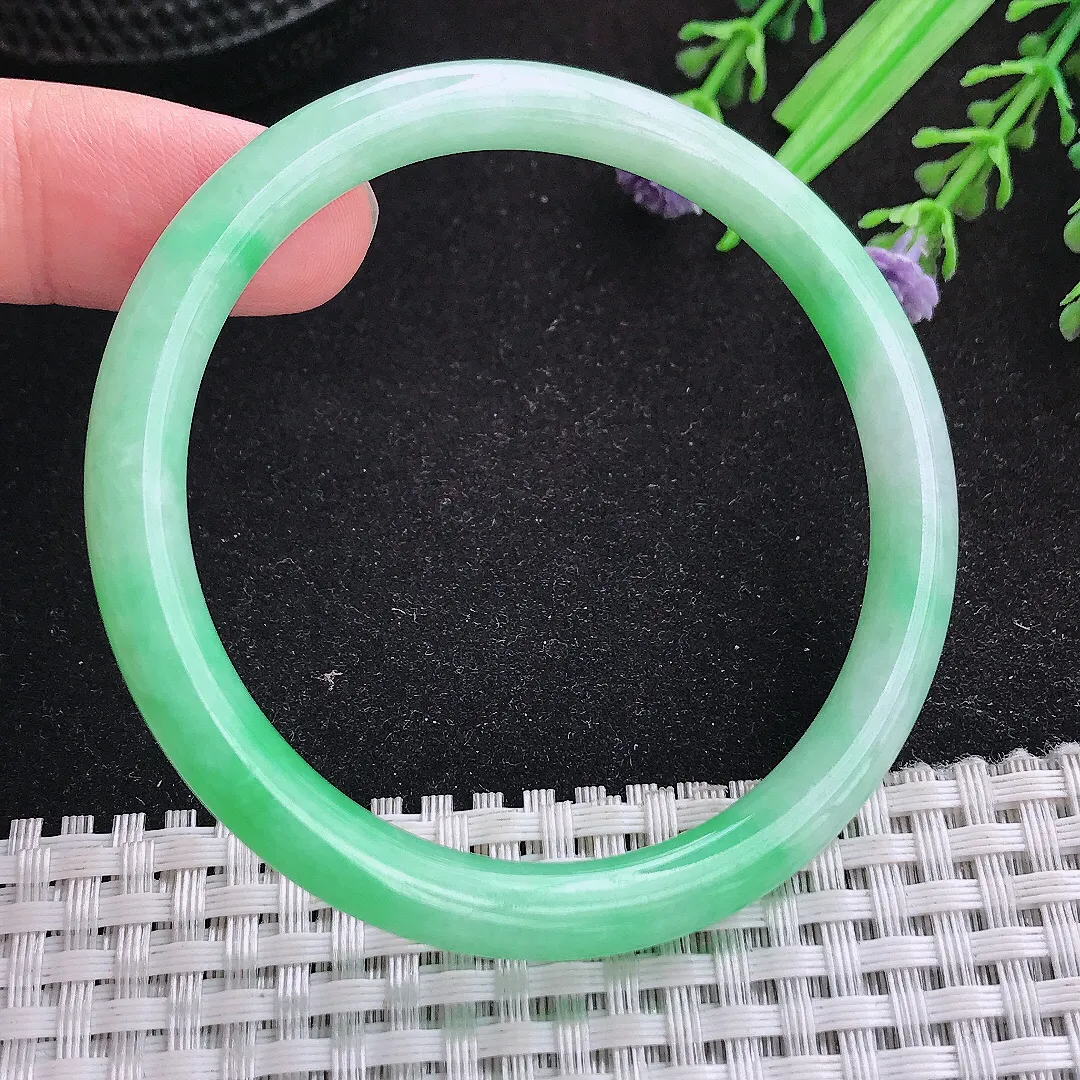 自然光54.5/6.5/6.8老坑精美满绿飘阳绿细条手镯天然翡翠玉镯女款百搭