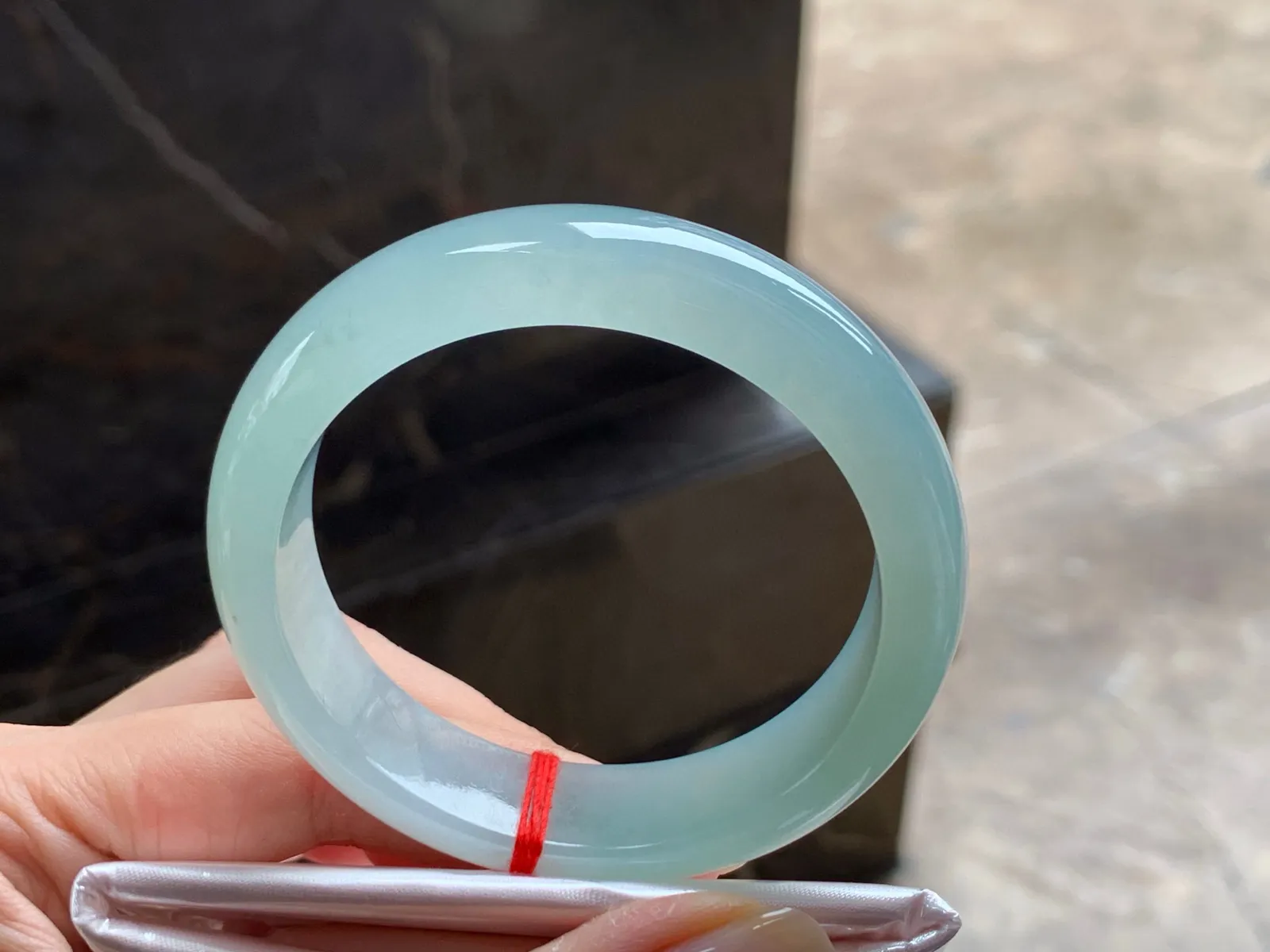 冰种手镯
种好清爽 51.8/13.6/7.7mm