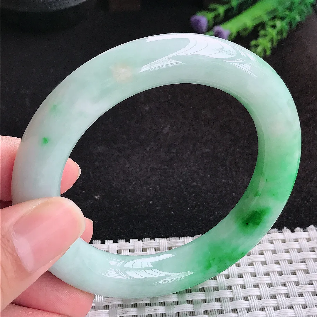 自然光56.5/12.9/12老坑精美温润飘阳绿胖圆条手镯天然翡翠玉镯女款百搭