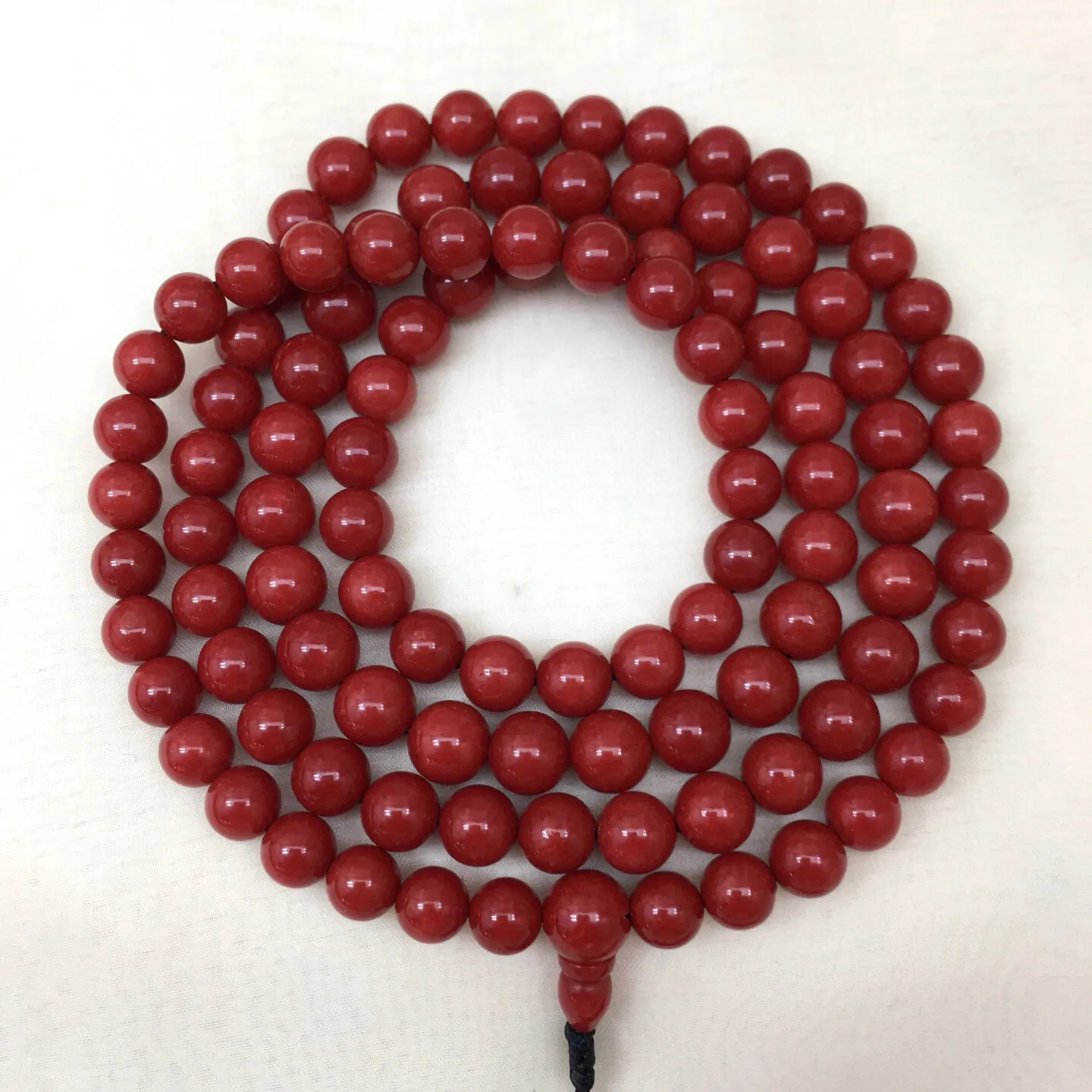 【精品7.5mm圆珠红珊瑚108佛珠串】手链项链两用款！深红色，意大利产地，沙丁材料，颜色和品质都是