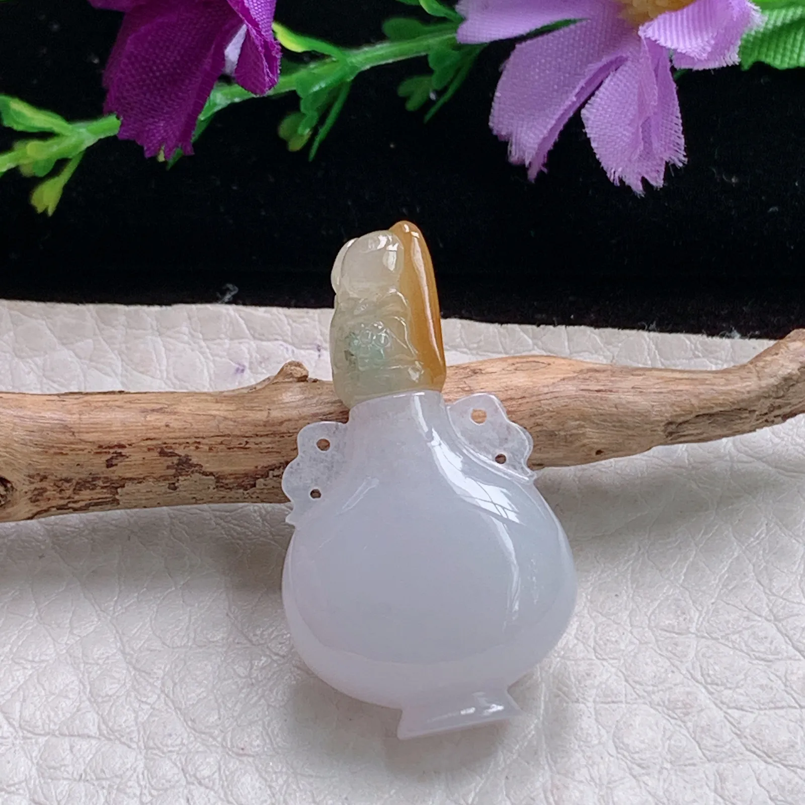 ajj实拍34.5*19.8*10缅甸翡翠冰透小花瓶吊坠鼻烟壶玉坠未打孔
