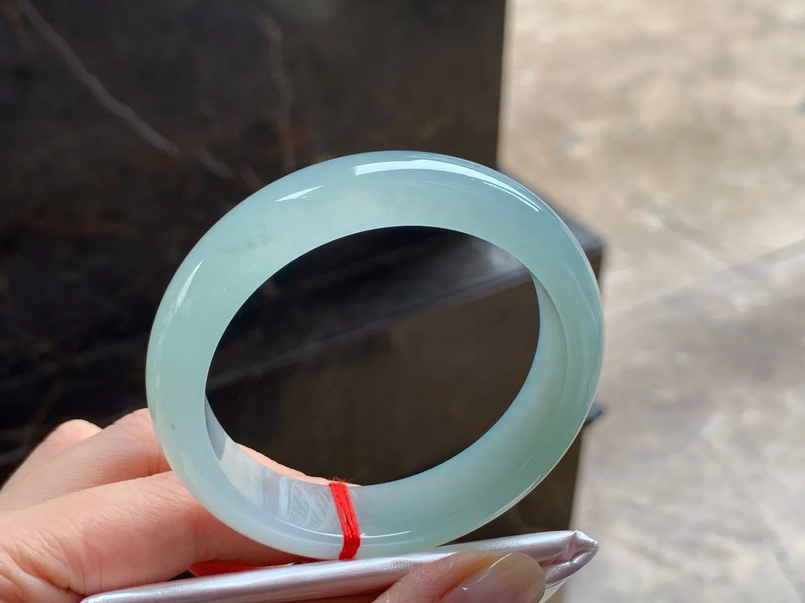冰种手镯
种好清爽 51.8/13.6/7.7mm