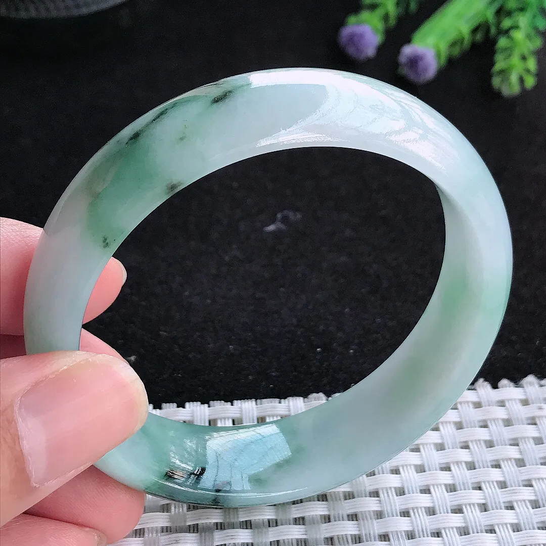 自然光56.5/16/7.2老坑精美温润飘花手镯天然翡翠玉镯女款百搭