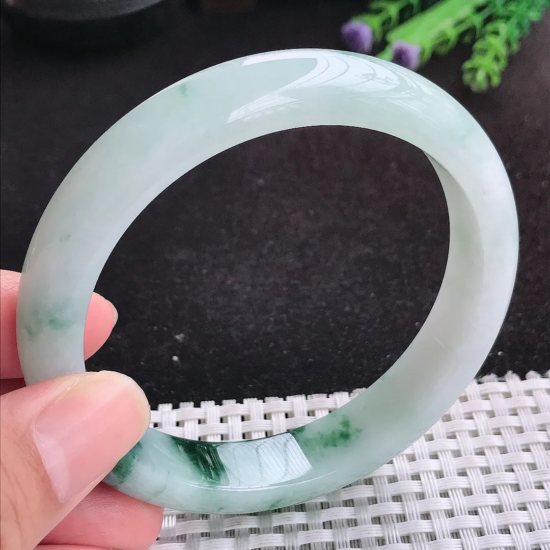 自然光63/13/8.5大圈口老坑精美冰润飘花手镯天然翡翠玉镯女款百搭