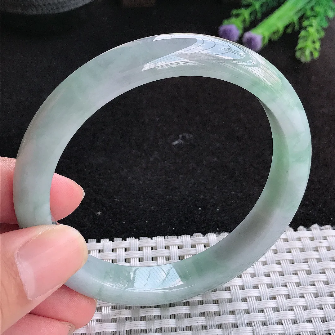 自然光61.5/11.4/8.2大圈口老坑精美温润飘花手镯天然翡翠玉镯女款百搭