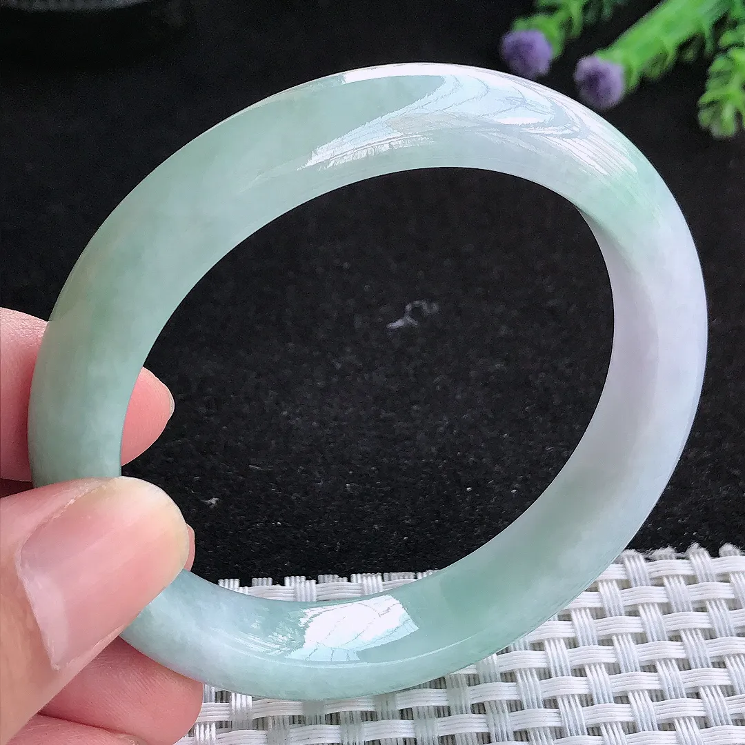 自然光56.5/12/8.5老坑精美温润飘花手镯天然翡翠玉镯女款百搭