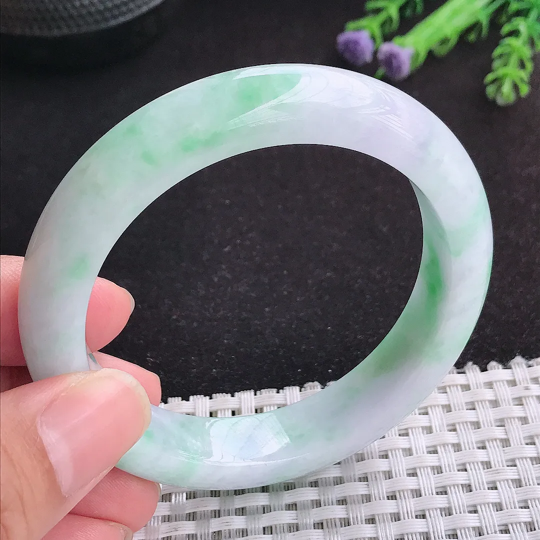 自然光55.5/12.6/8.8老坑精美温润飘绿手镯天然翡翠玉镯女款百搭