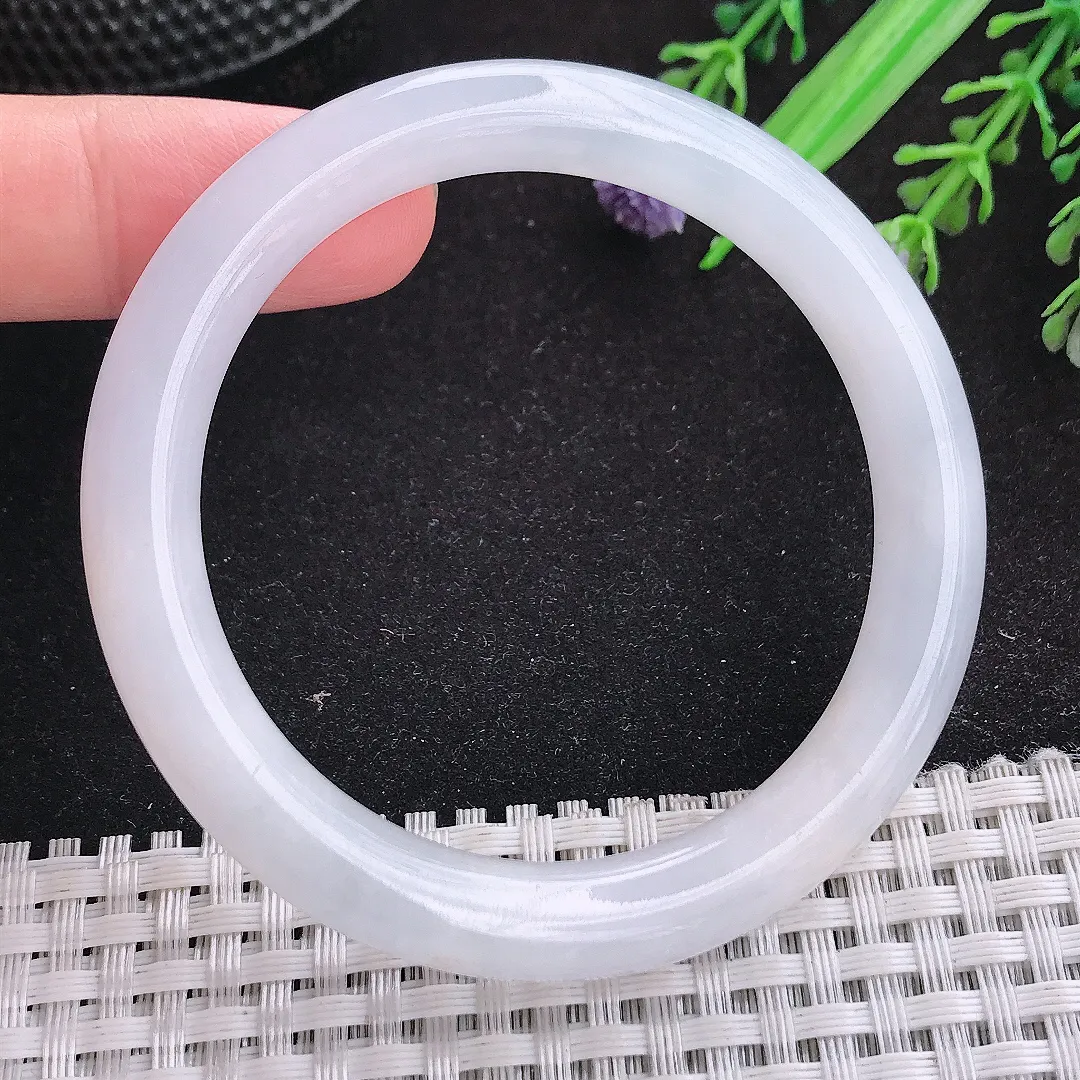 自然光52.5/8.5老坑秀气冰润白月光圆条手镯天然翡翠玉镯女款百搭