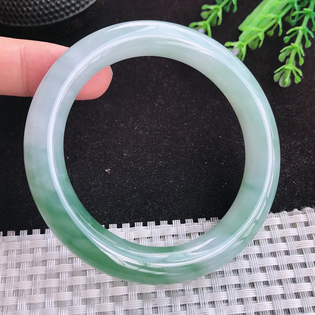 自然光57/10.4/10.3老坑冰润起胶飘花圆条手镯天然翡翠玉镯女款百搭