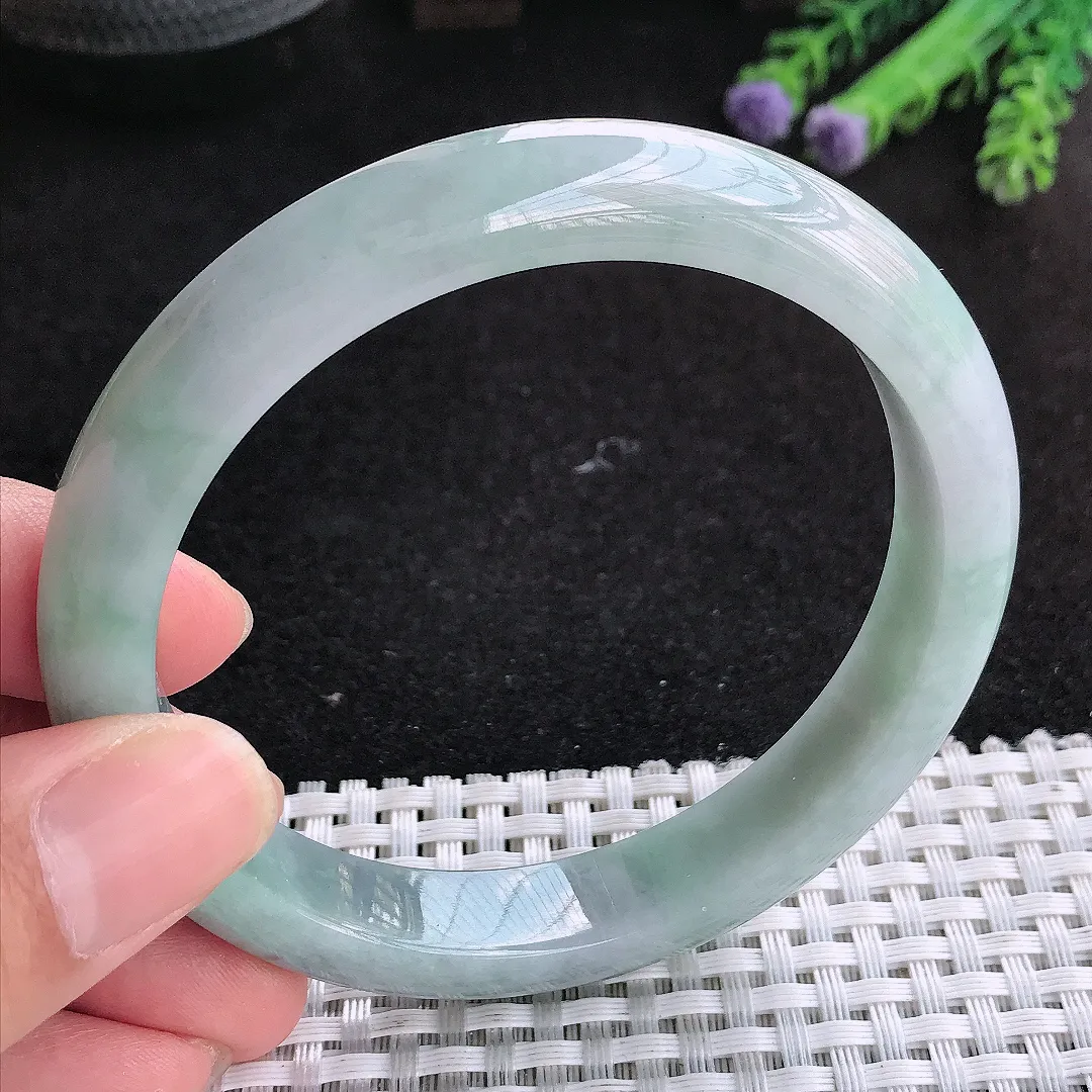 自然光61.5/11.4/8.2大圈口老坑精美温润飘花手镯天然翡翠玉镯女款百搭