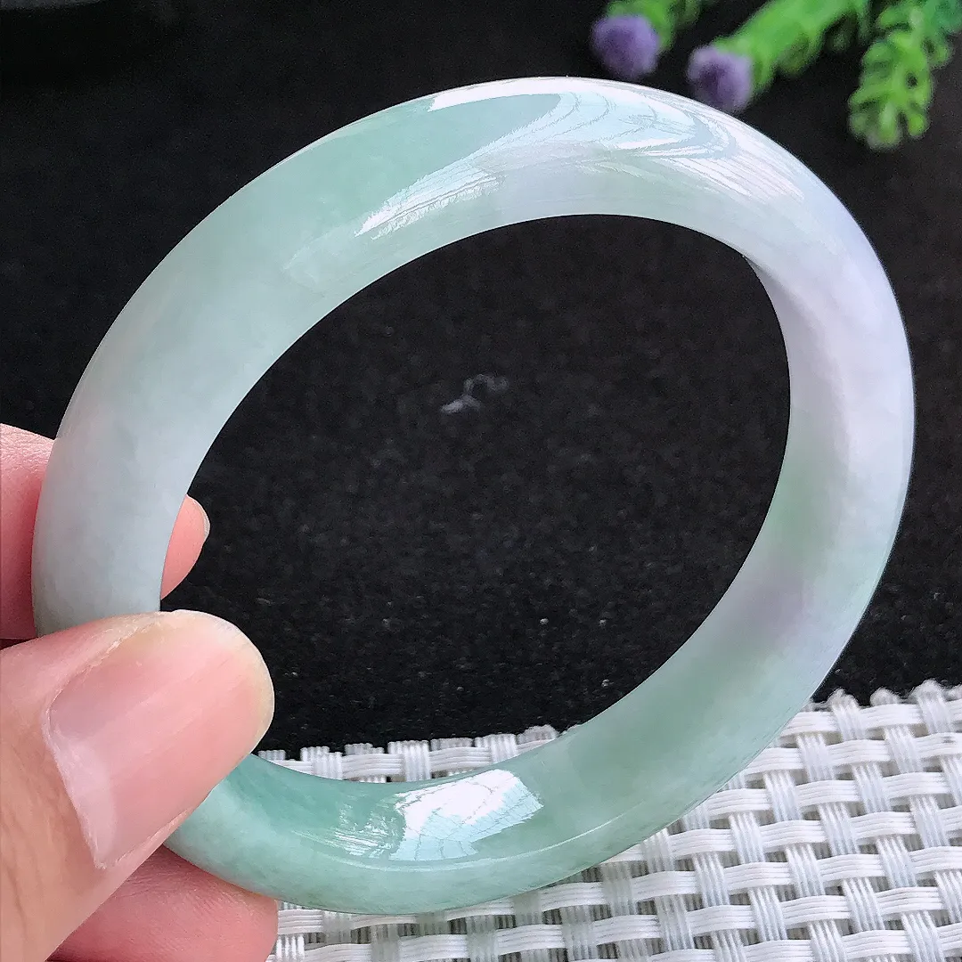 自然光56.5/12/8.5老坑精美温润飘花手镯天然翡翠玉镯女款百搭