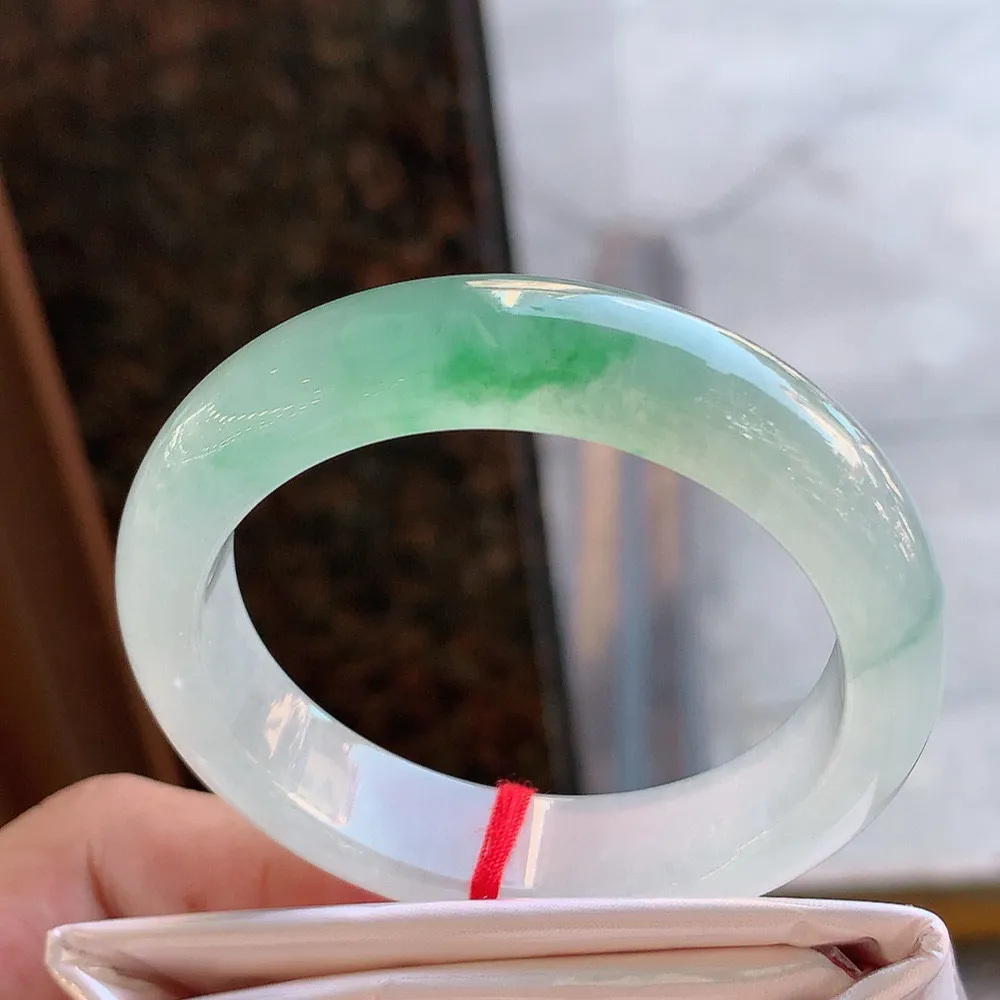 正圈冰玻绿花 一丝细线 尺寸:49.3/12.7/8.2 种水好