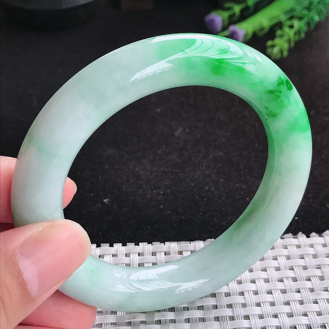 自然光56.5/12.9/12老坑精美温润飘阳绿胖圆条手镯天然翡翠玉镯女款百搭