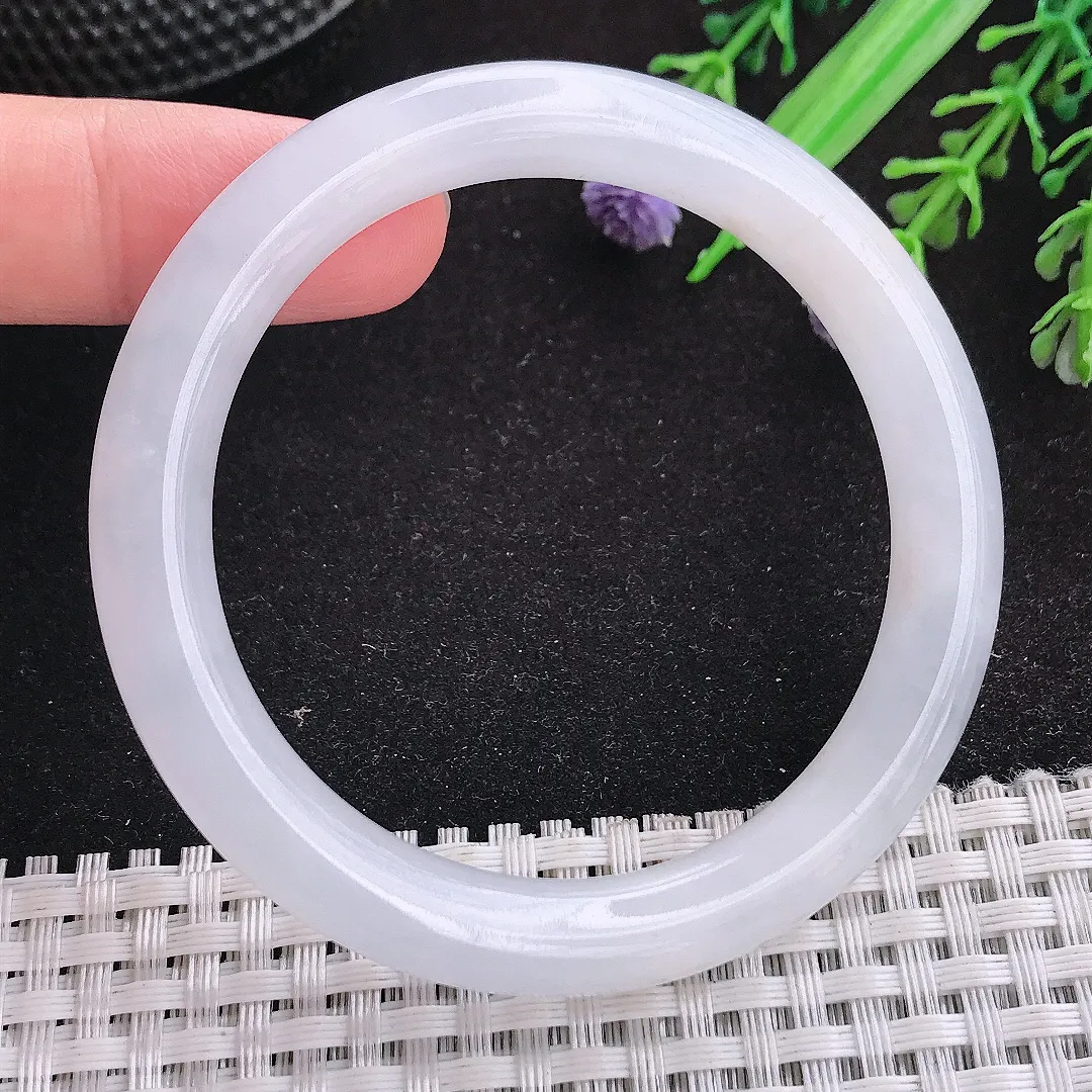 自然光52.5/8.5老坑秀气冰润白月光圆条手镯天然翡翠玉镯女款百搭