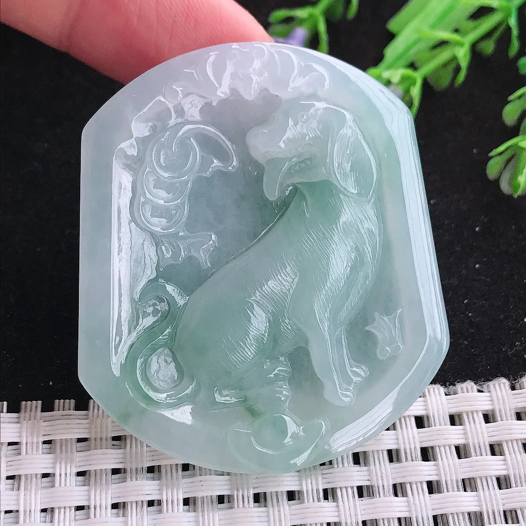自然光50.8/44/5.6老坑冰胶水灵生肖狗旺财吊坠翡翠玉坠