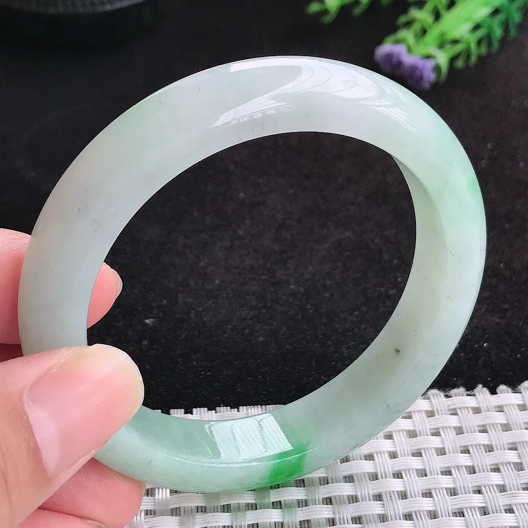 自然光55.5/12.6/8.6老坑精美飘阳绿宽边手镯天然翡翠玉镯女款百搭