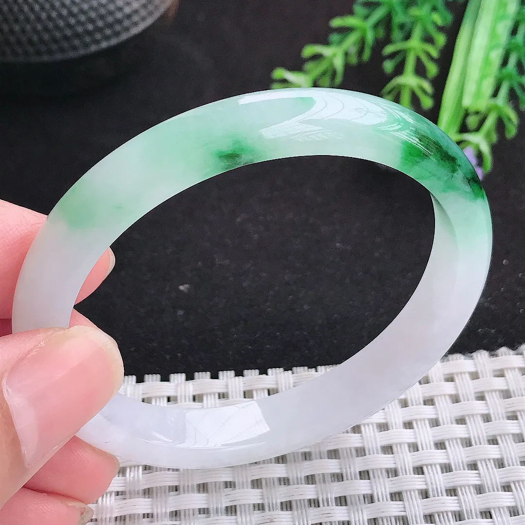 自然光54.5/47.5/9.3/6.8老坑冰润飘绿花贵妃手镯天然翡翠玉镯女款百搭