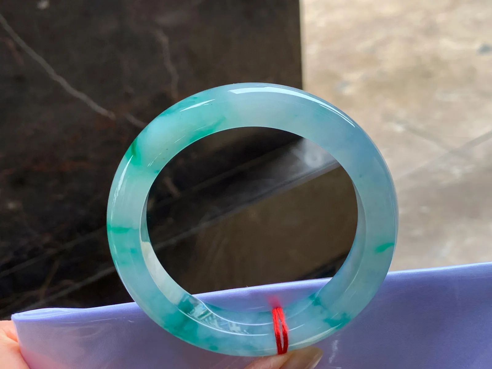 冰色花手镯
种好水足 58.6/13.4/9.8mm