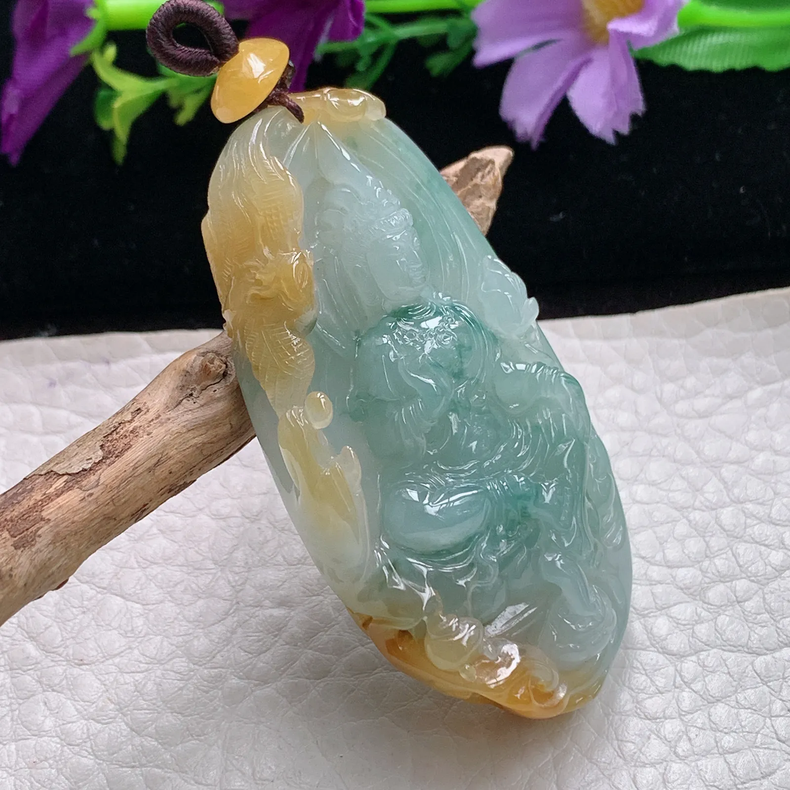 Lz实拍60*32.8*11缅甸翡翠冰透精雕俏黄翡大势至观音菩萨吊坠倚凤菩萨