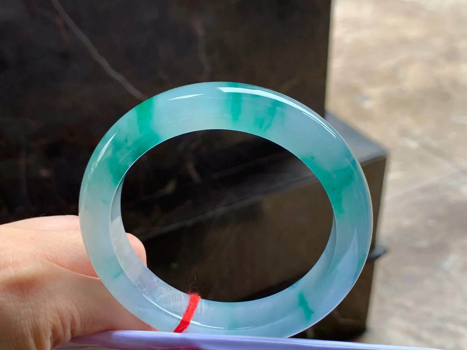 冰色花手镯
种好水足 58.6/13.4/9.8mm