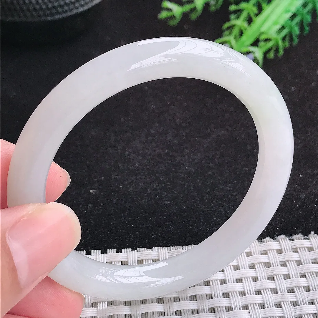自然光51.5/8.5/8.2老坑秀气冰胶小圈口圆条手镯天然翡翠玉镯女款百搭