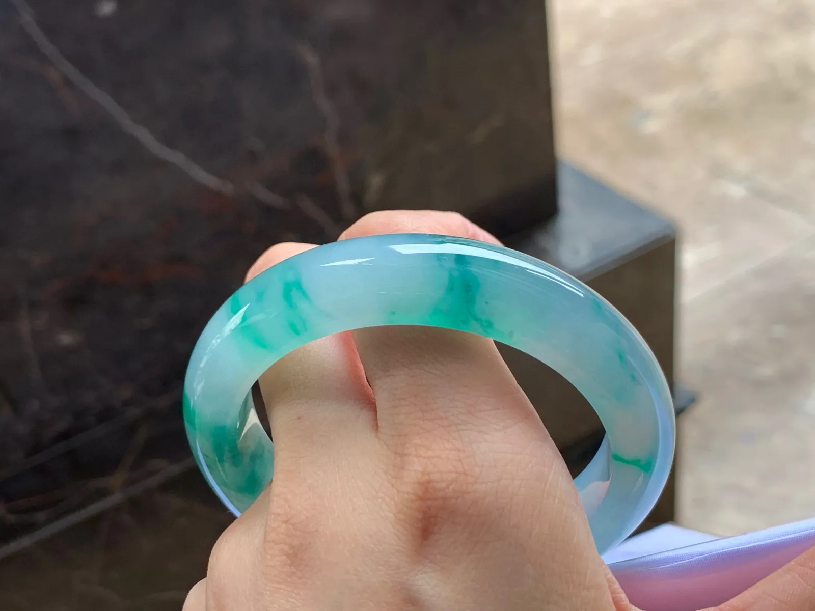 冰色花手镯
种好水足 58.6/13.4/9.8mm