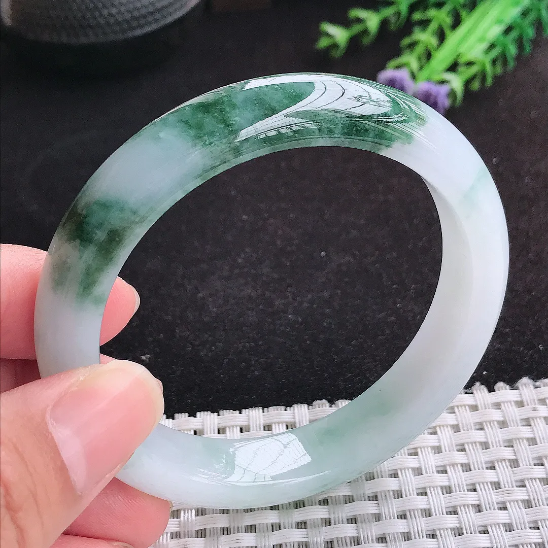 自然光57/12.7/8.5老坑精美冰润飘花手镯天然翡翠玉镯女款百搭