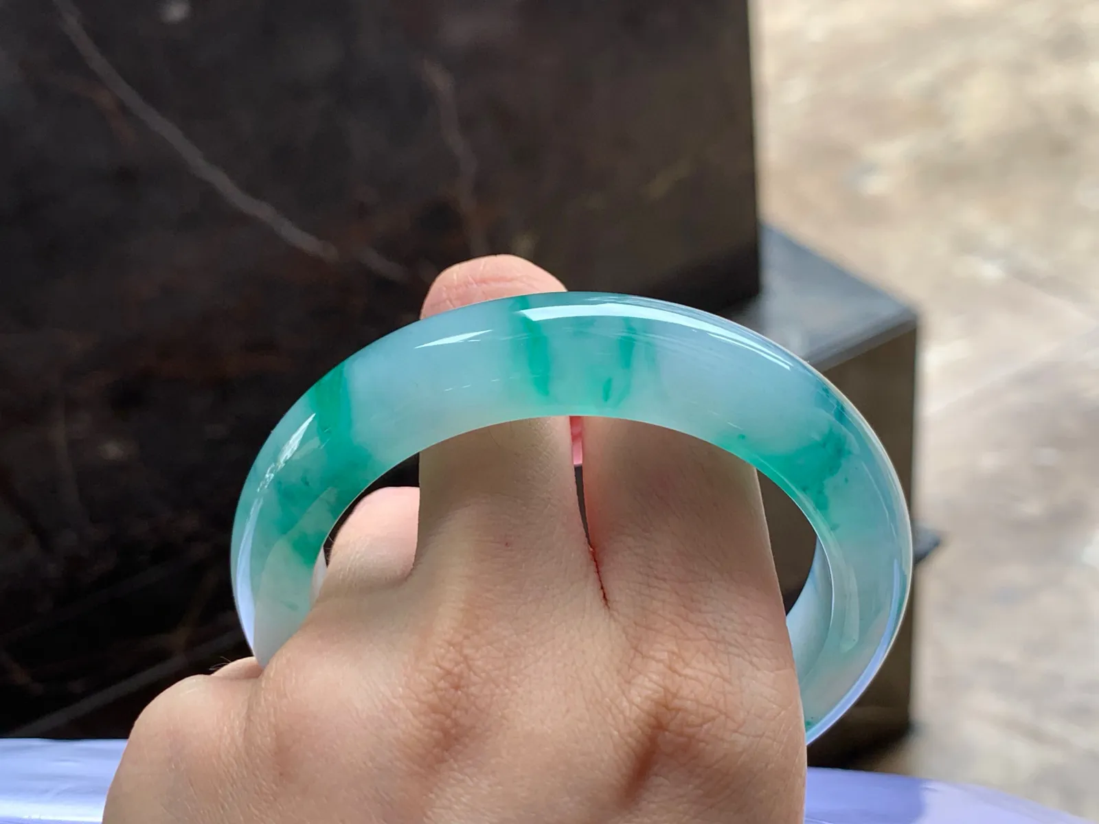 冰色花手镯
种好水足 58.6/13.4/9.8mm