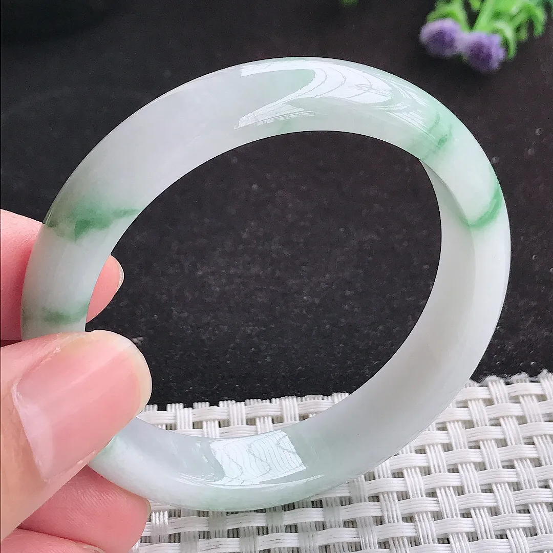 自然光53/12.1/6.9老坑精美温润飘花手镯天然翡翠玉镯女款百搭