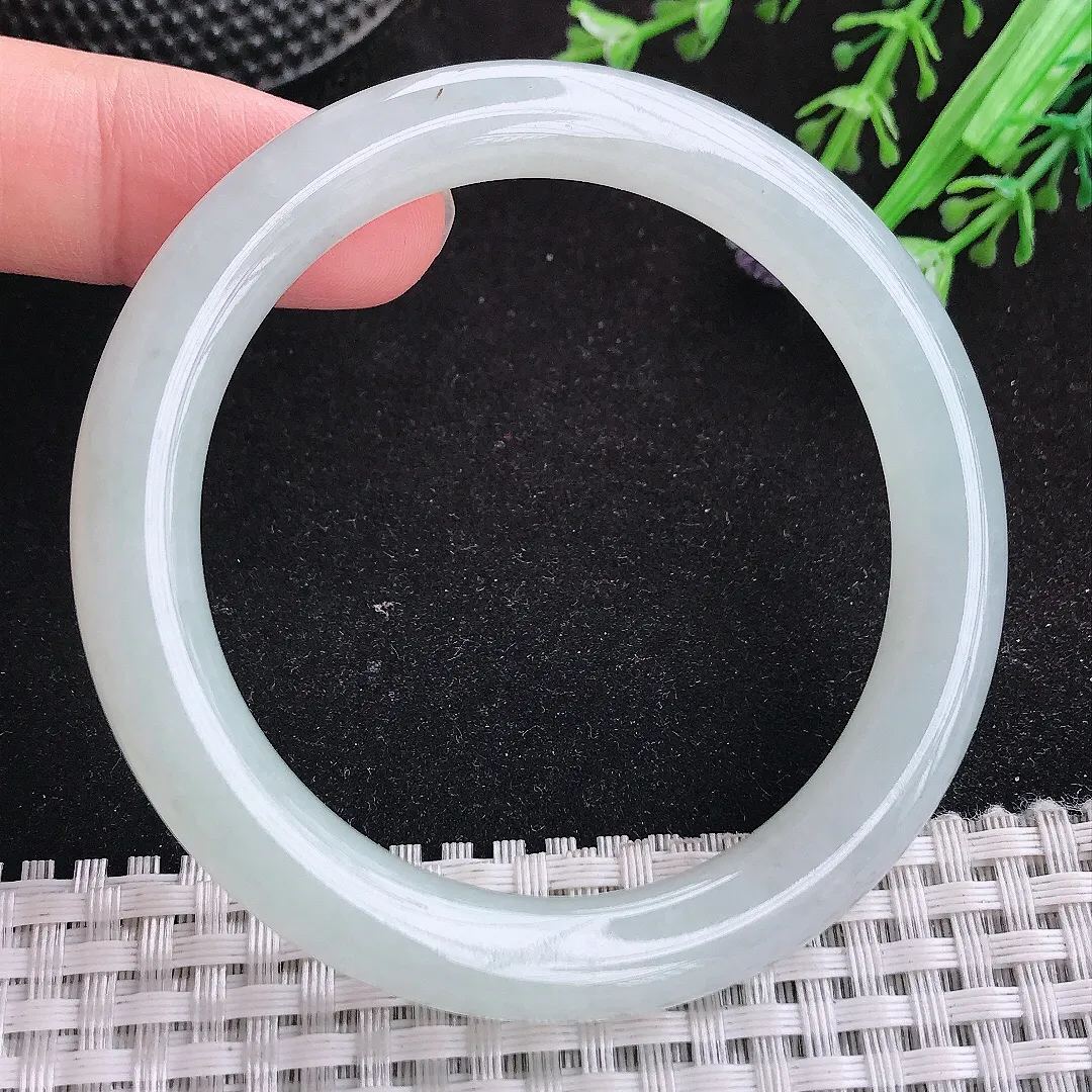 自然光54/8.8老坑秀气冰润起胶圆条手镯天然翡翠玉镯女款百搭