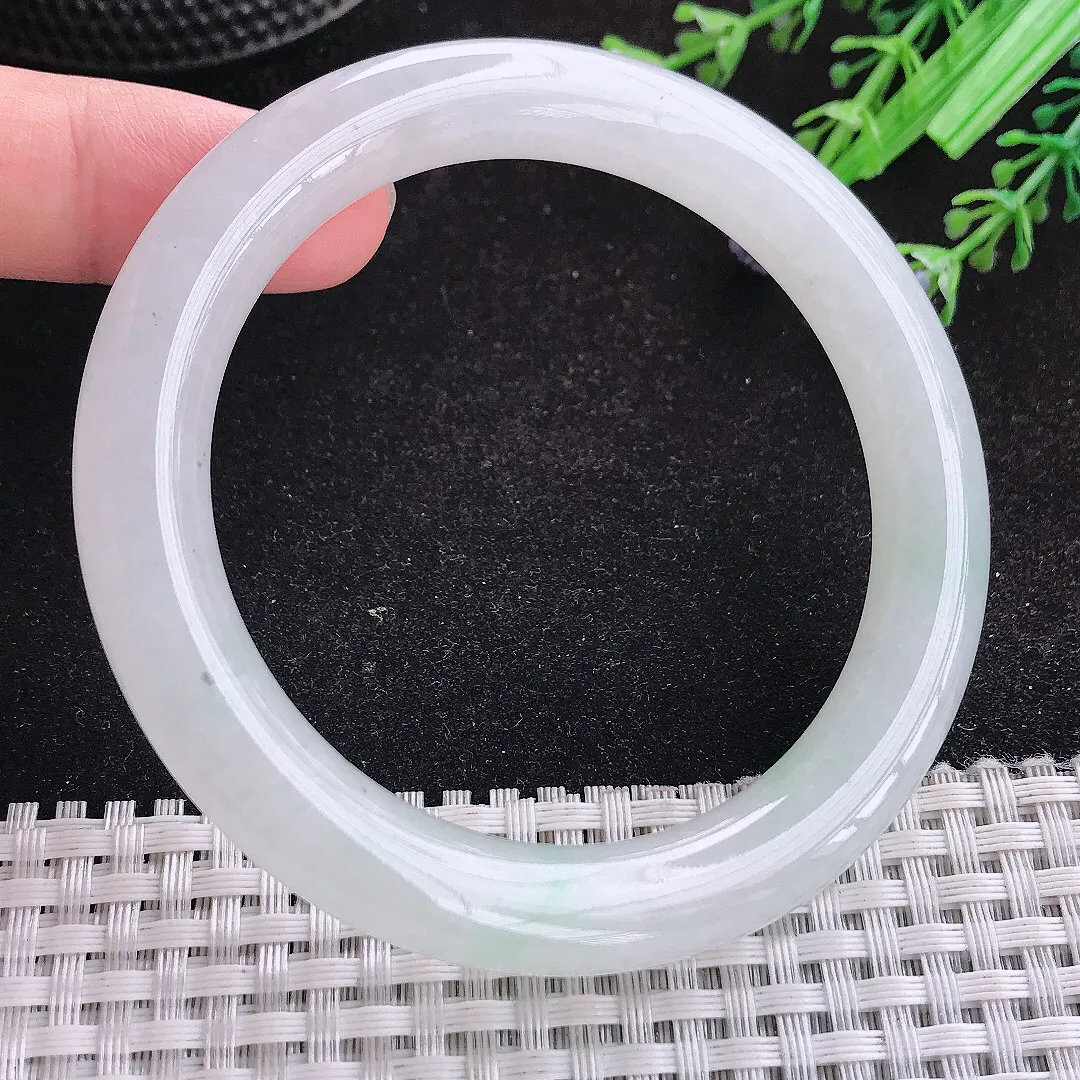 自然光58/10老坑秀气冰润白月光圆条手镯天然翡翠玉镯女款百搭