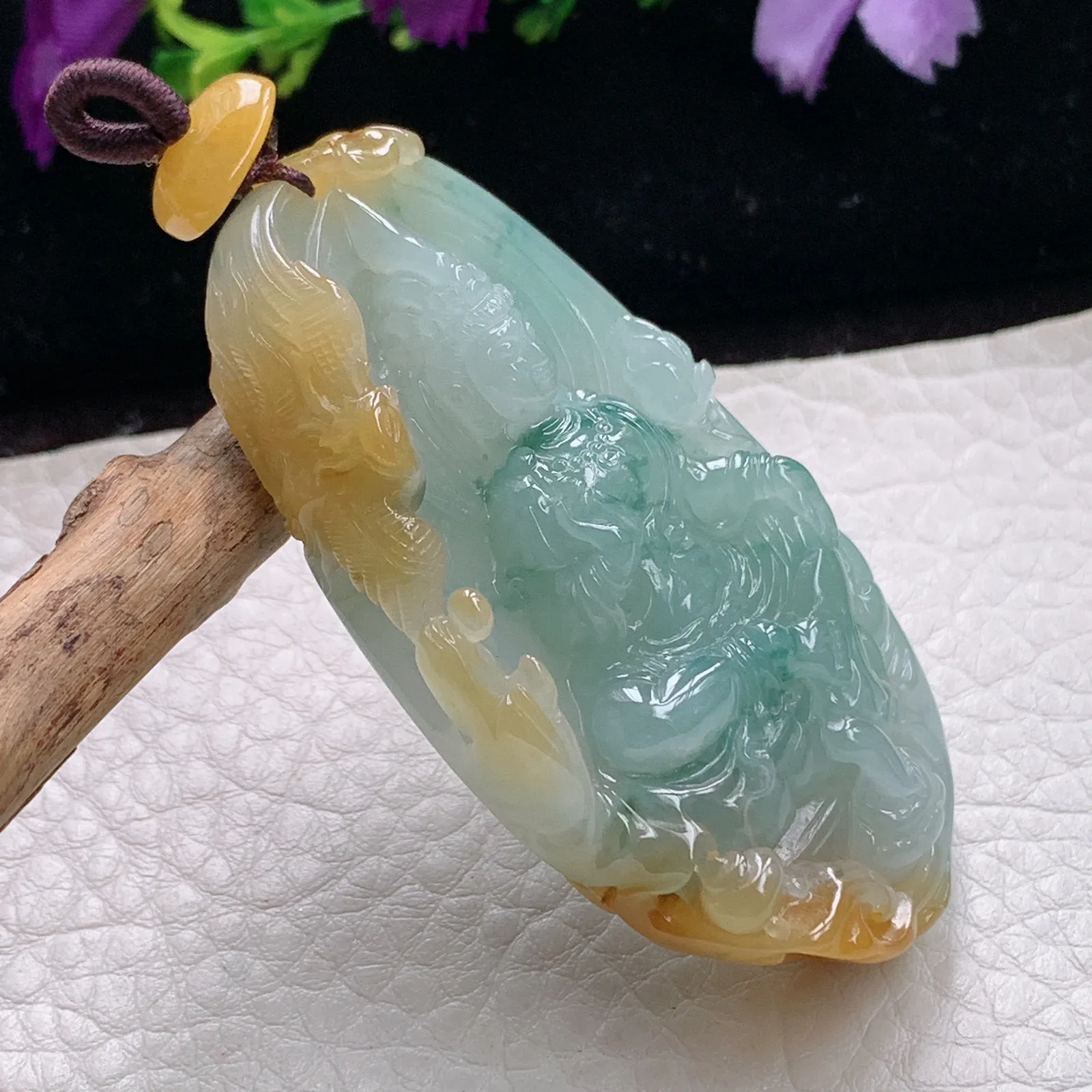 Lz实拍60*32.8*11缅甸翡翠冰透精雕俏黄翡大势至观音菩萨吊坠倚凤菩萨