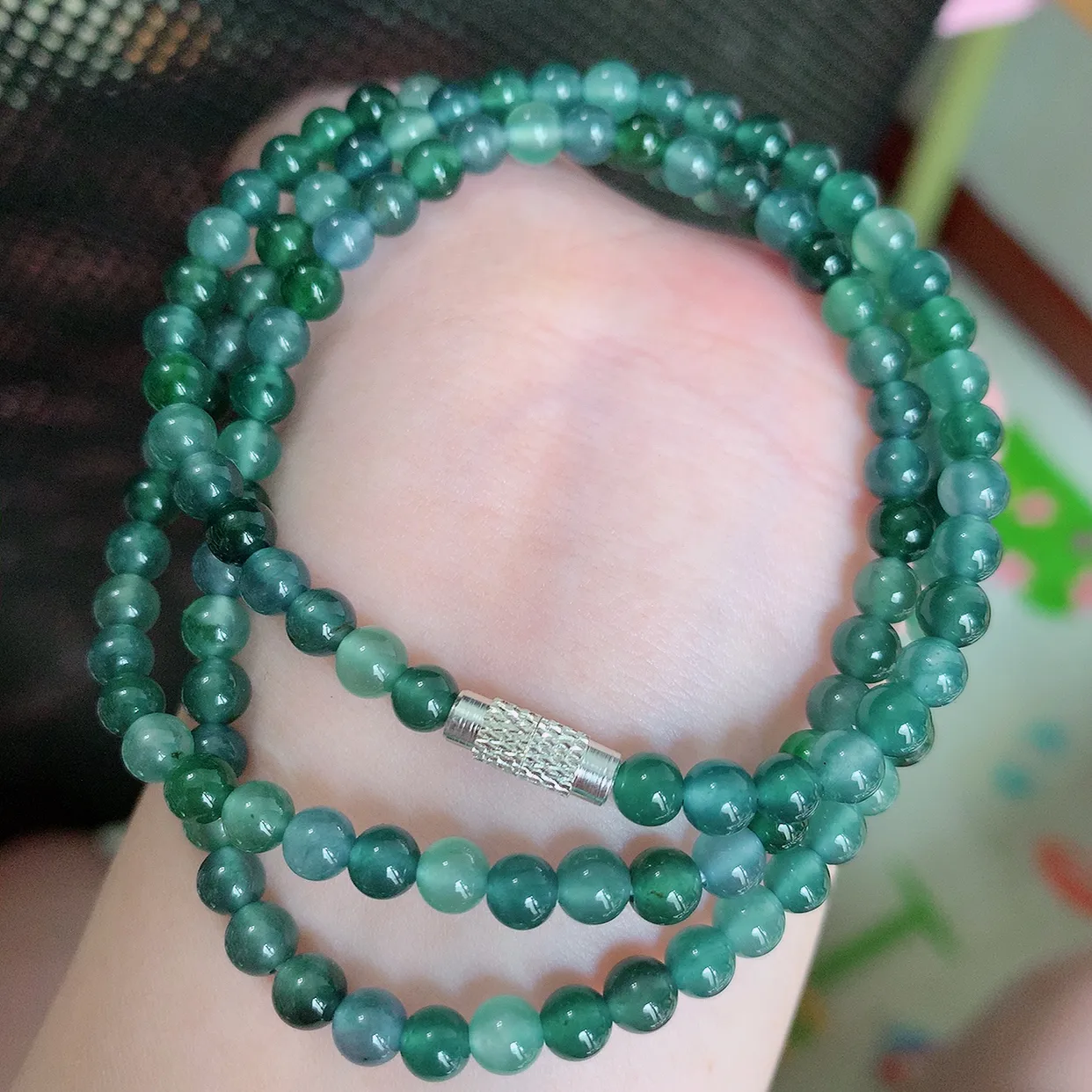 自然光实拍，冰种多宝翡翠项链，天然翡翠A货，玉质细腻  冰清玉润  颜色漂亮  #001.1取一尺寸