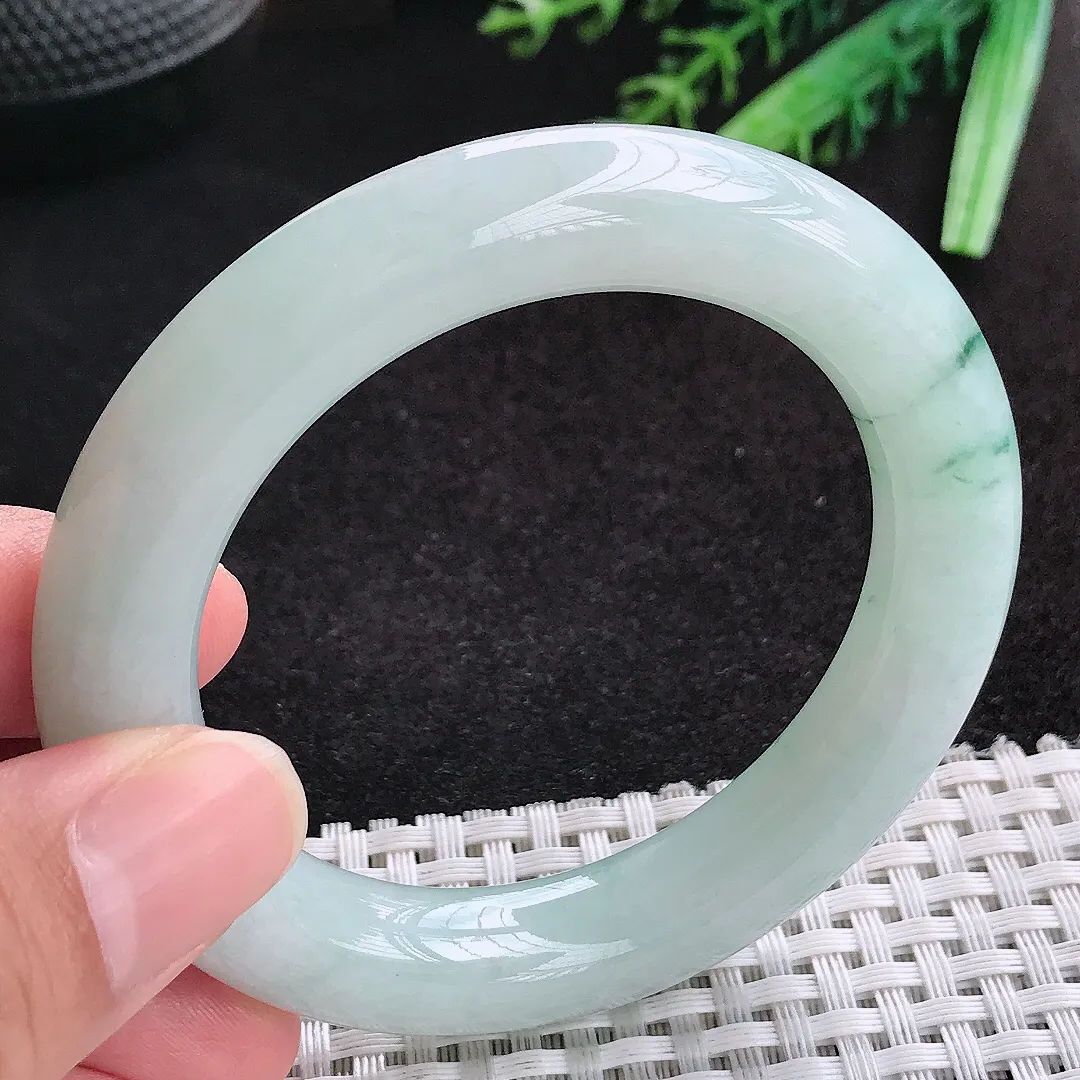 自然光51.5/11.1/10.8老坑精美温润飘花小圈口圆条手镯天然翡翠玉镯女款百搭