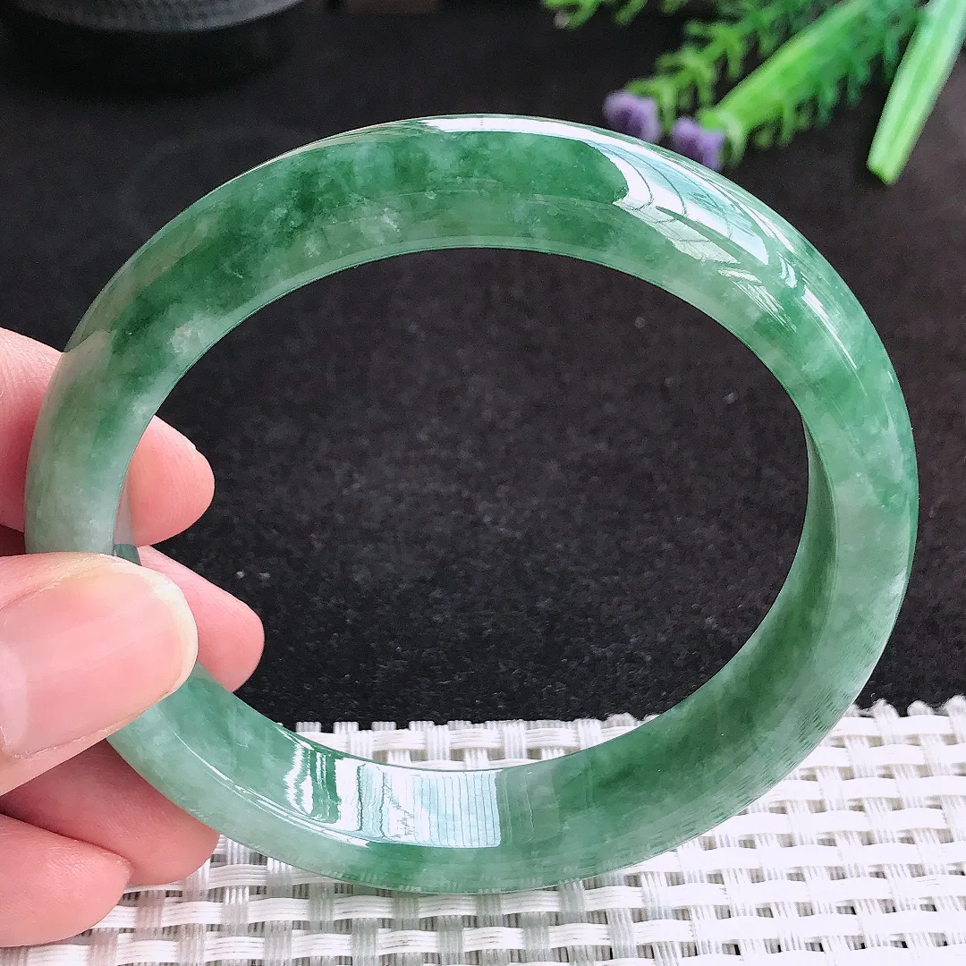 自然光61.5/13.4/8.4老坑温润满色油绿大圈口手镯天然翡翠玉镯女款百搭