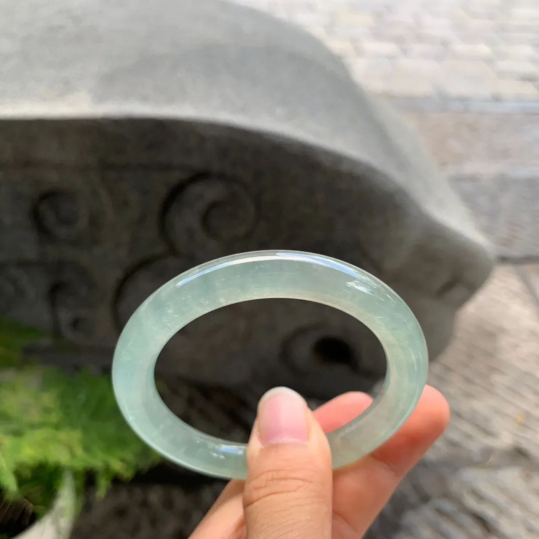 圈口 55.8-49.5-8.4【冰种晴绿贵妃圆条手镯】贵妃55 56可戴