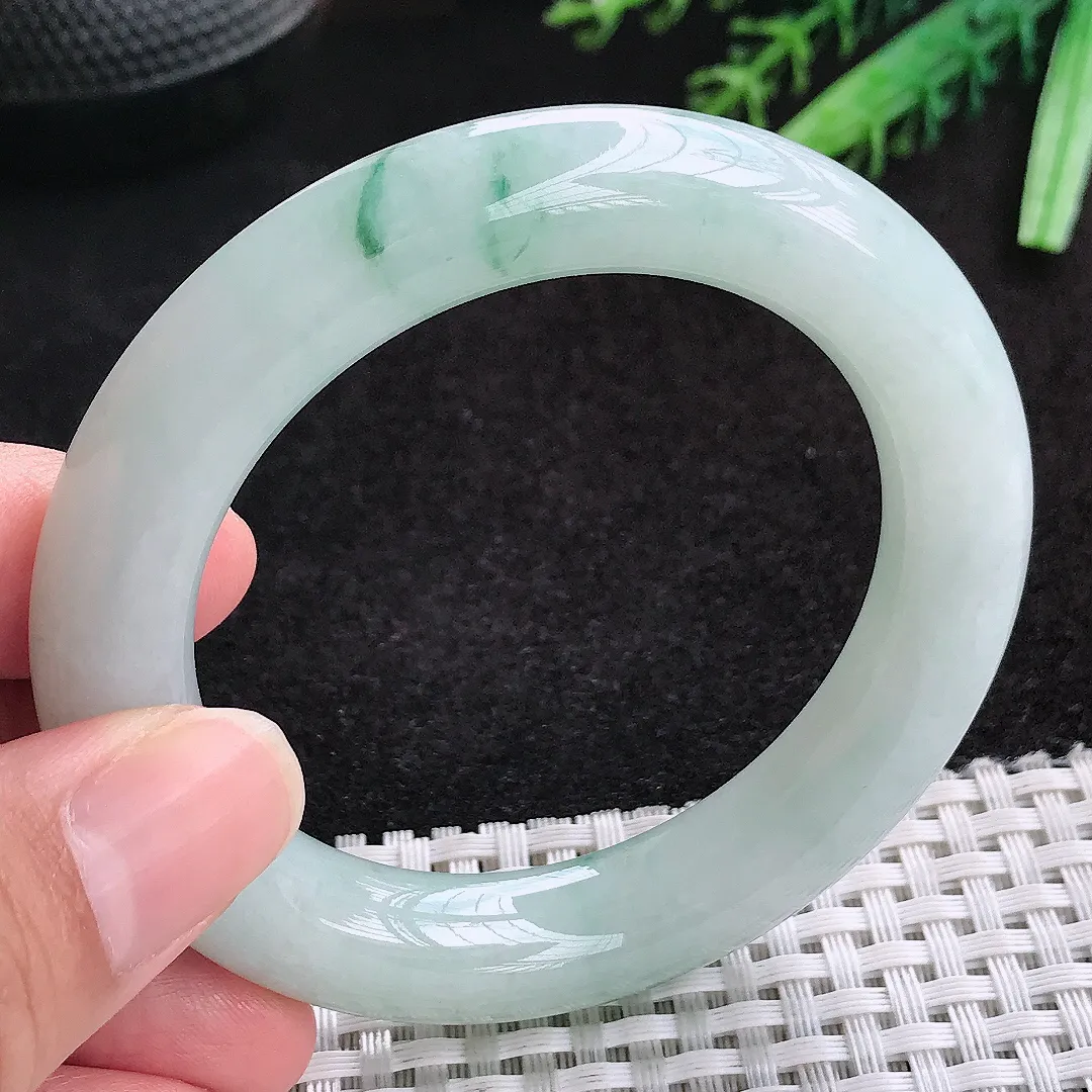 自然光51.5/11.1/10.8老坑精美温润飘花小圈口圆条手镯天然翡翠玉镯女款百搭
