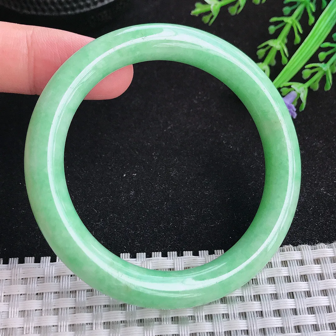 自然光51.5/9.2/8.8小圈口老坑精美温润满绿苹果绿圆条手镯天然翡翠玉镯女款百搭