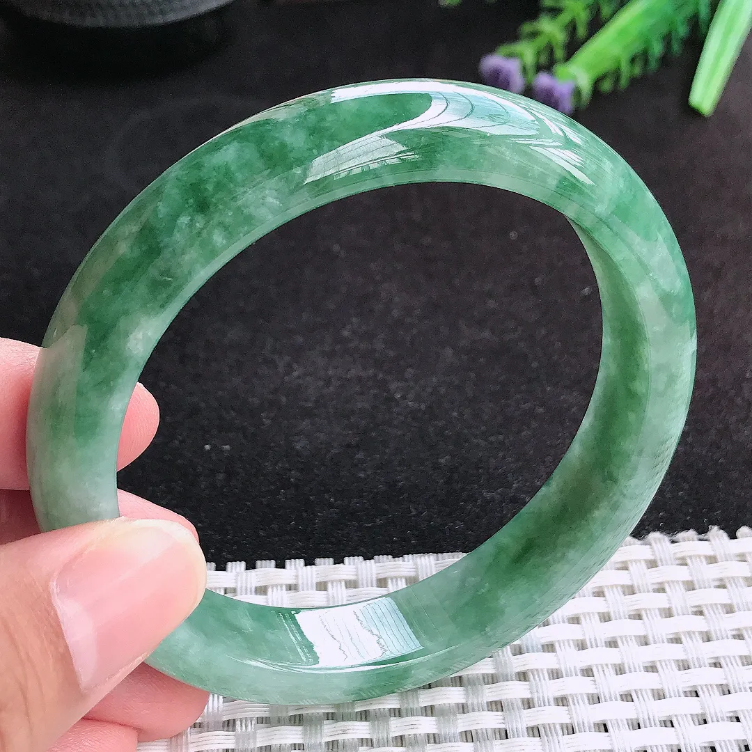 自然光61.5/13.4/8.4老坑温润满色油绿大圈口手镯天然翡翠玉镯女款百搭