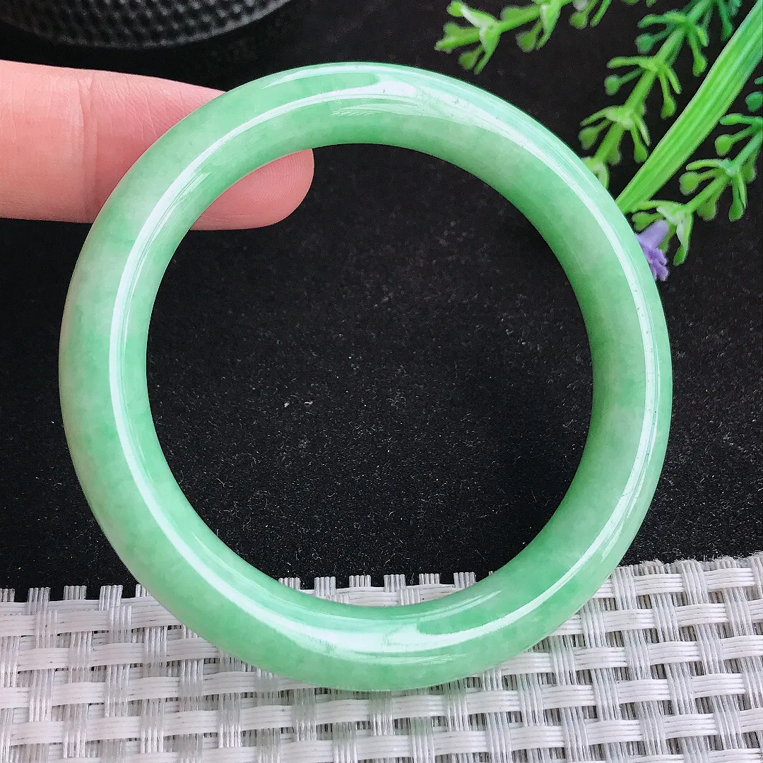 自然光51.5/9.2/8.8小圈口老坑精美温润满绿苹果绿圆条手镯天然翡翠玉镯女款百搭
