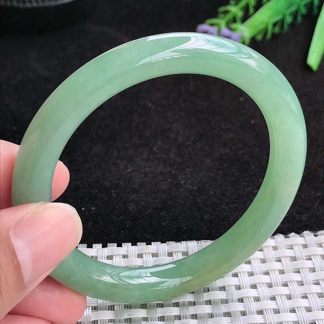 自然光54/8.6/8.8老坑冰胶水灵黄加绿圆条手镯天然翡翠玉镯女款百搭