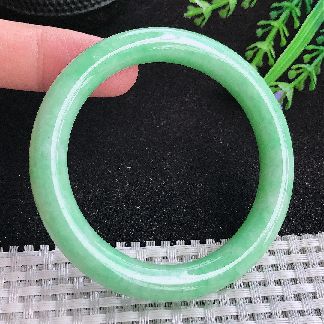 自然光51.5/9.2/8.8小圈口老坑精美温润满绿苹果绿圆条手镯天然翡翠玉镯女款百搭