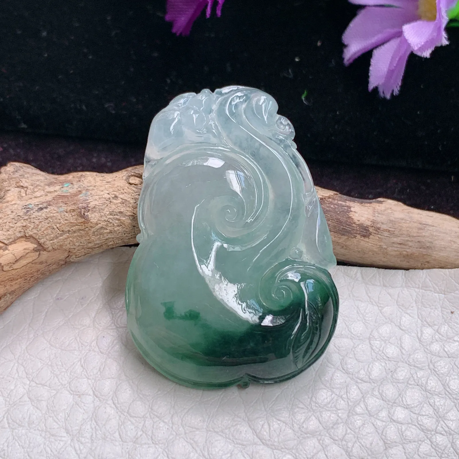 ajj实拍41*28.8*7天然缅甸翡翠飘花如意吊坠 灵芝吉祥玉坠