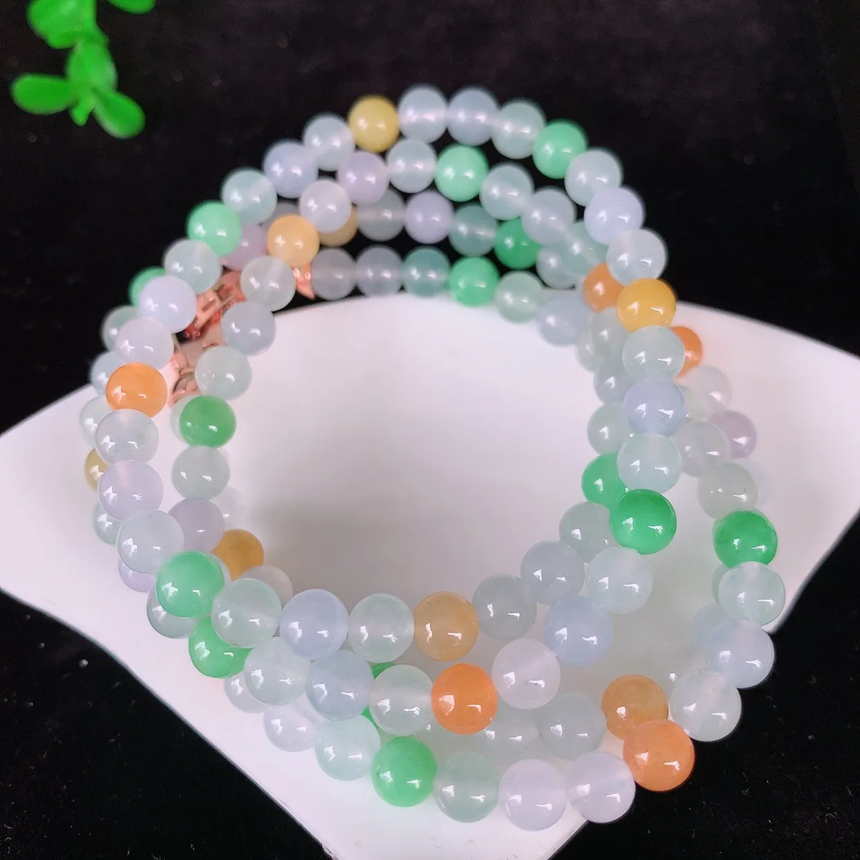 自然光实拍，冰种多宝圆珠项链  翡翠珠链 （装饰扣）玉质细腻  冰清玉润  颜色漂亮  #001.1取一尺寸5.3mm