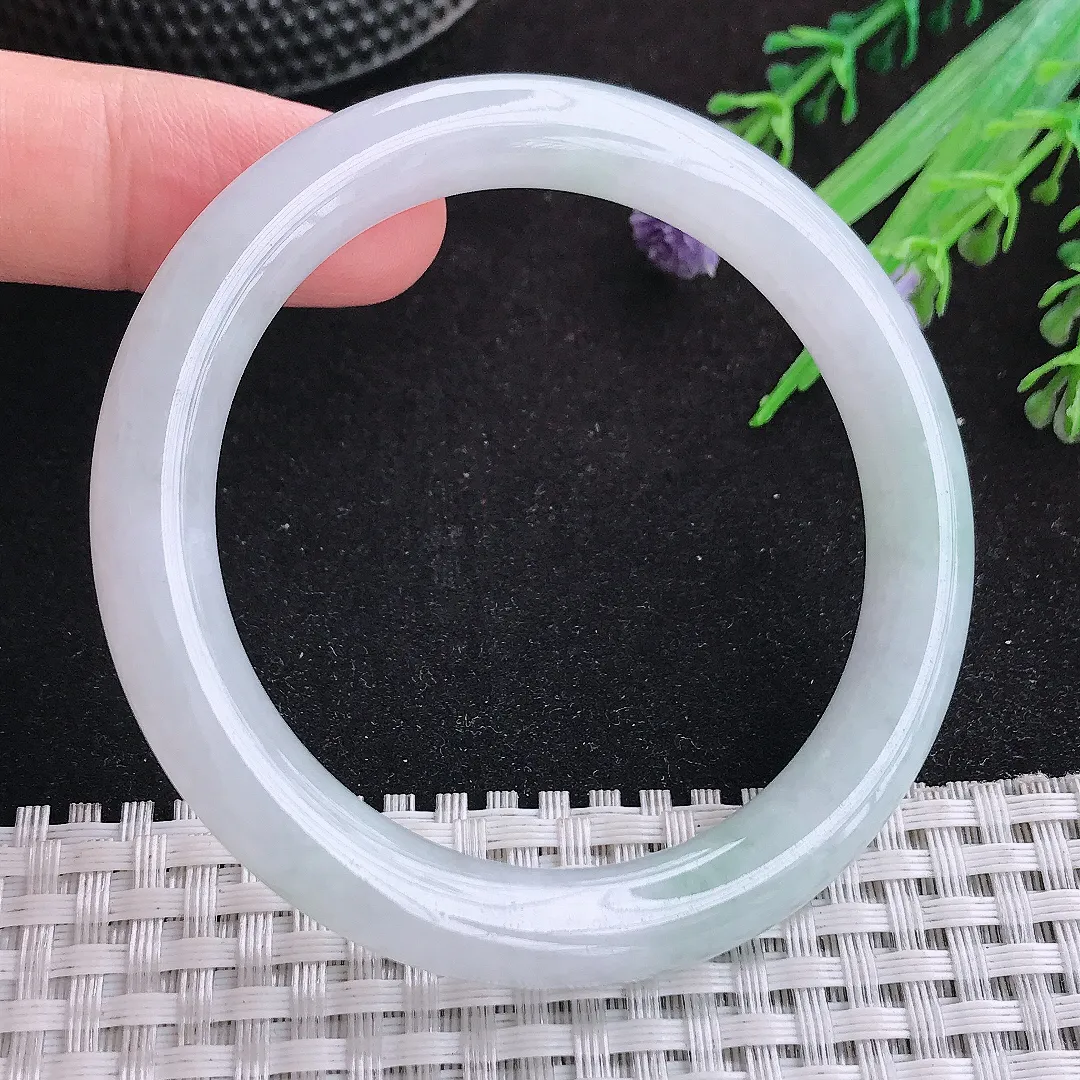 自然光52/8.6/8.7小圈口老坑秀气冰胶白净圆条手镯天然翡翠玉镯女款