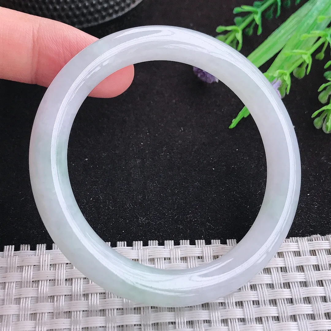 自然光52/8.6/8.7小圈口老坑秀气冰胶白净圆条手镯天然翡翠玉镯女款
