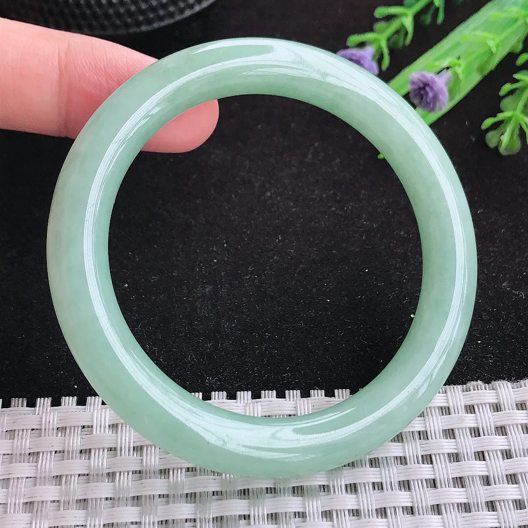 自然光52/8.9/9老坑精美冰润冰晴满绿圆条手镯天然翡翠玉镯女款小圈口