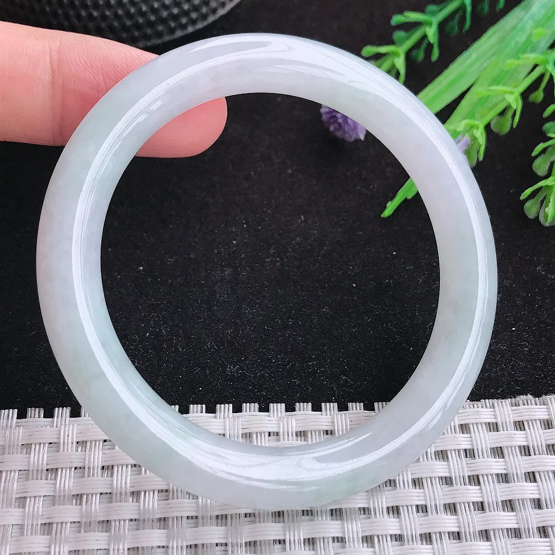 自然光52/8.6/8.7小圈口老坑秀气冰胶白净圆条手镯天然翡翠玉镯女款