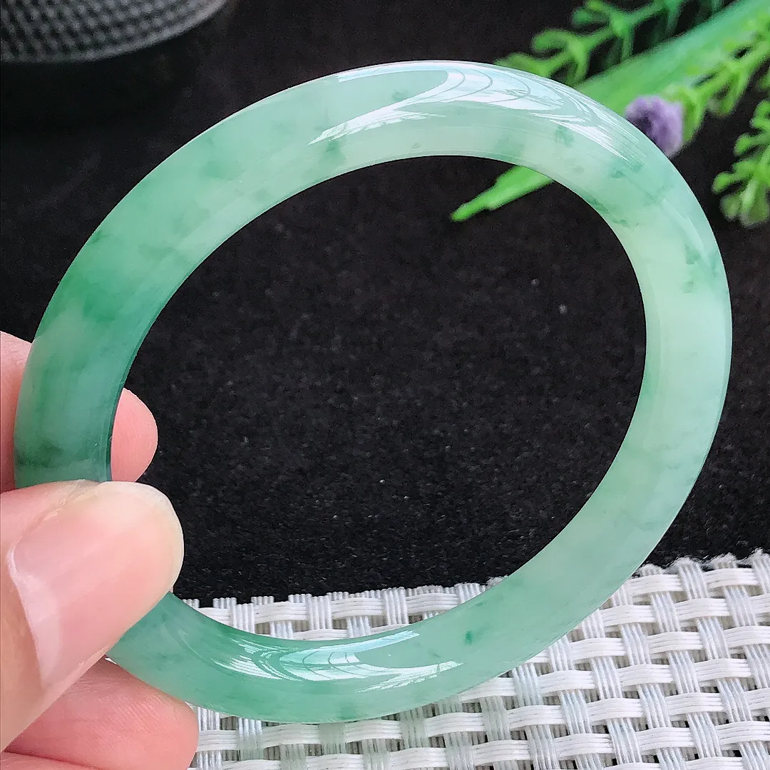 自然光53/8.2/8.4老坑冰透果冻胶冰飘花圆条手镯天然翡翠玉镯女款